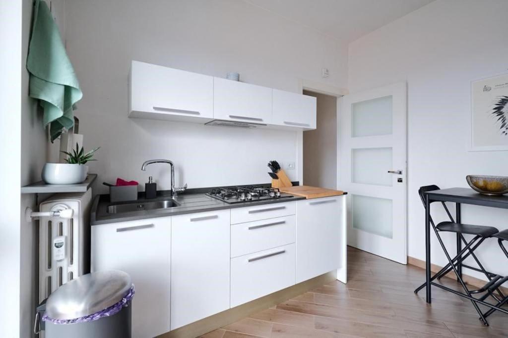 Lux 180sqm Flat - Entire Last Floor Apartamento *